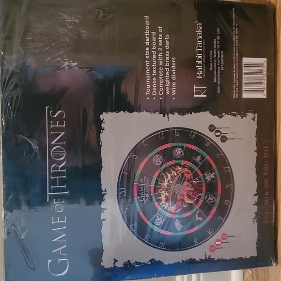 Extremely Rare Game of Thrones Dart Board Set NWT Unopened - Picture 2 of 3